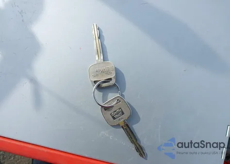 2003 Toyota Camry Le z USA, uszkodzony, nr VIN 4T1BE32K73U229830